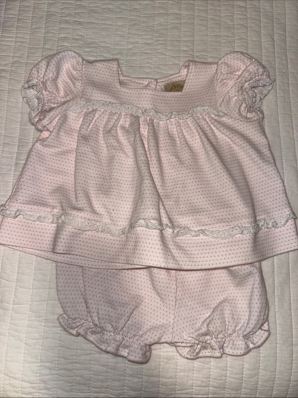 EUC TBBC White and Pinkpoint Pink Dots Set Size 3T